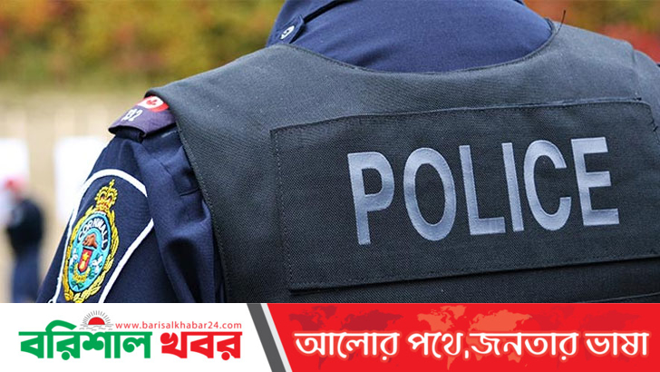 দুমকিতে পুলিশের ধাওয়ায় ভবন থেকে পড়ে যুবকের মৃত্যু
